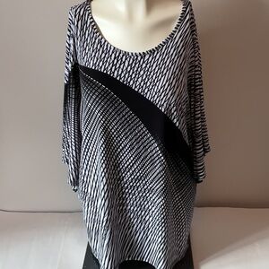 Frank Lyman Patterned Top